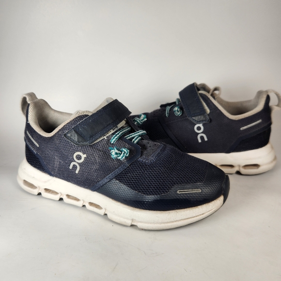 On Running Other - ON CLOUD Play Kids Sneakers Size 13.5 Midnight White Athletic Shoes